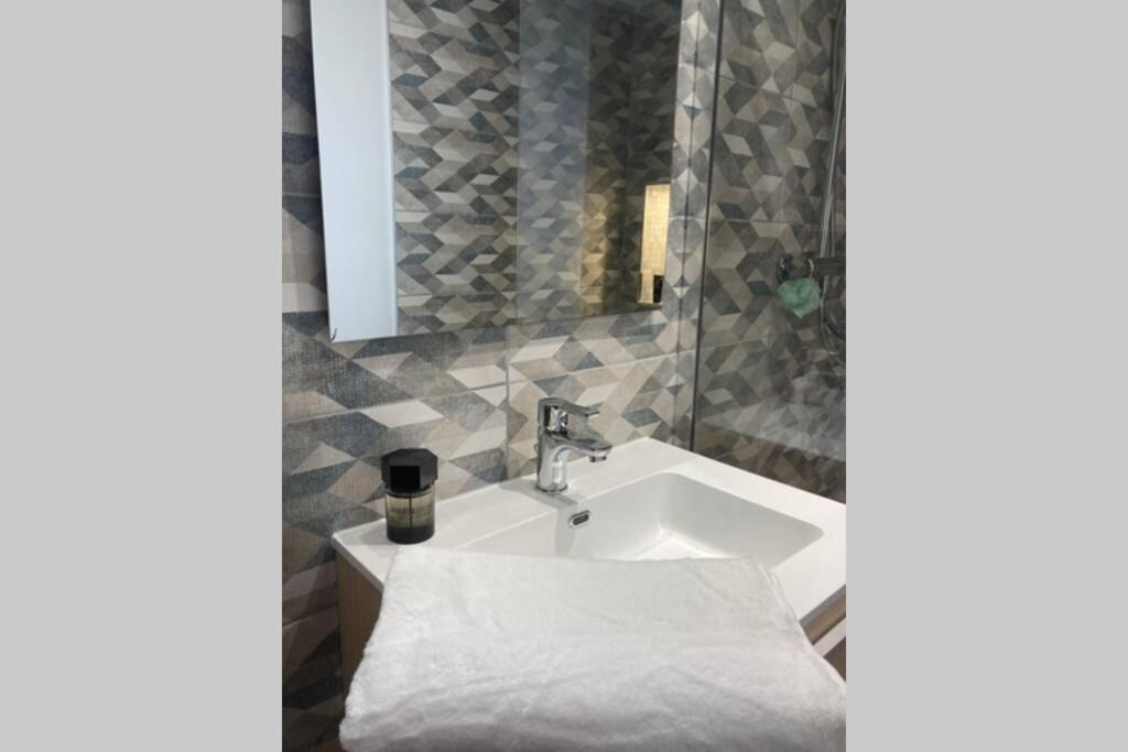 Le Clos Des Feugrais Saint-Aubin-lès-Elbeuf Exteriör bild