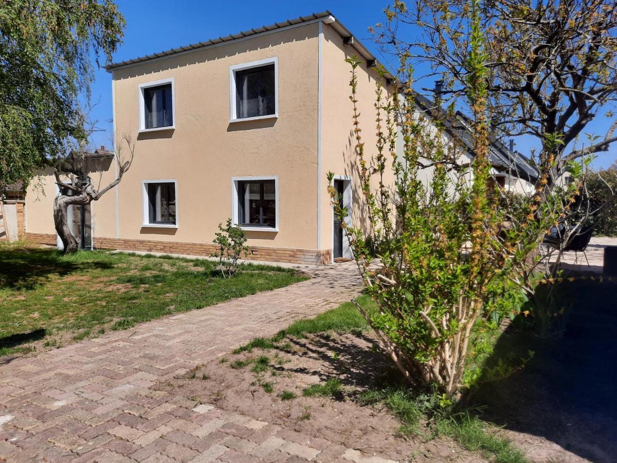 Le Clos Des Feugrais Saint-Aubin-lès-Elbeuf Exteriör bild
