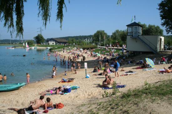 Le Clos Des Feugrais Saint-Aubin-lès-Elbeuf Exteriör bild